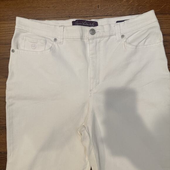 Gloria Vanderbilt Jeans White Womens Amanda Size 12 / 31 Stretch - Picture 3 of 11